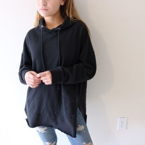 Trendy Black Sweatshirt